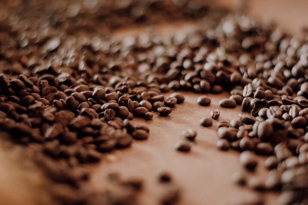 Roasted coffee beans showing different coffee roast colors
