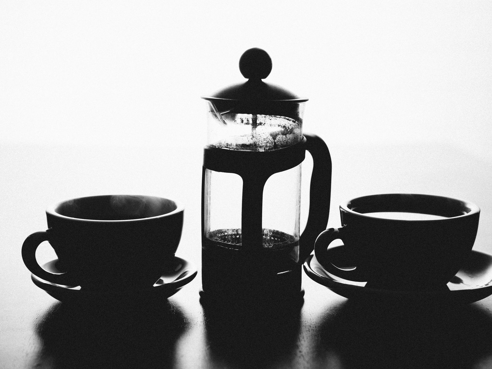 French press and cups, pairing brew method to roast level